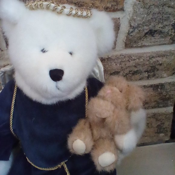 Boyd's bear - Picture 2 of 4